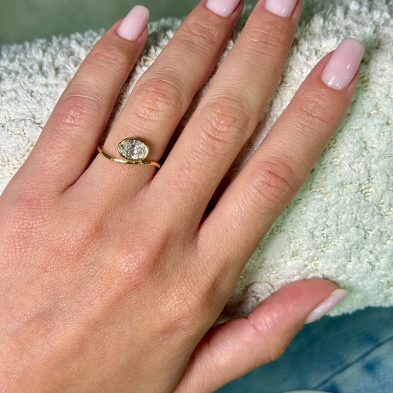 1ct Pear Curve Ring